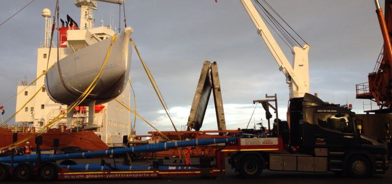 Transport of a XP 33 from the shipyard in Haderslev/DK to sea freight port in Zeebrügge/B